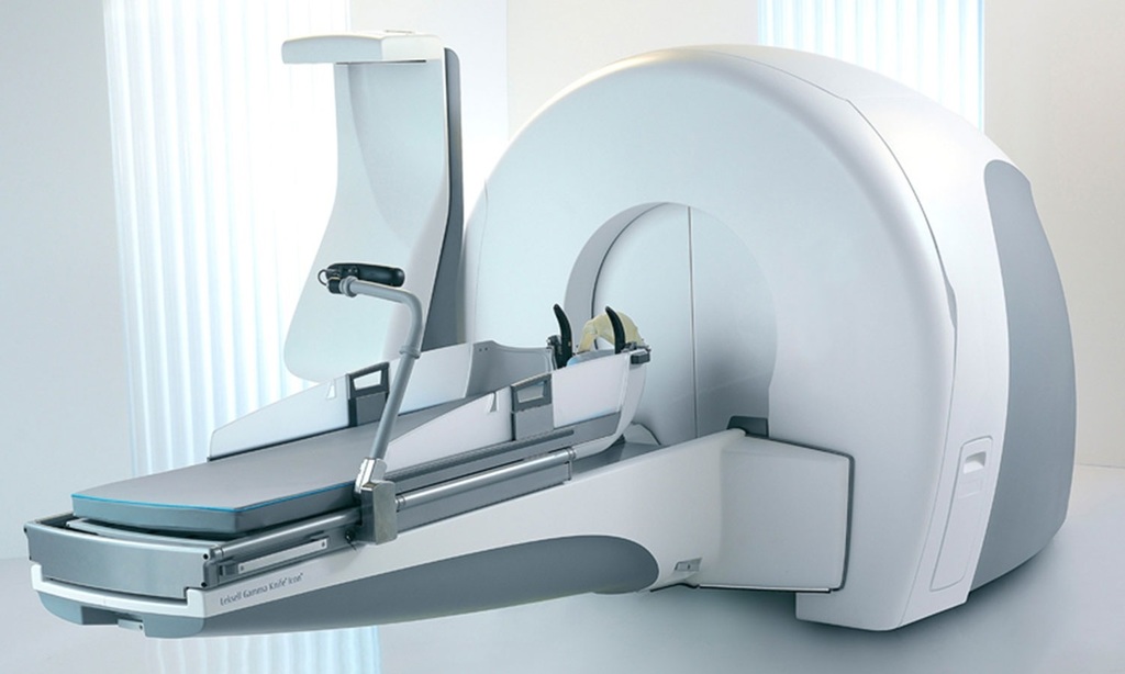 GAMMA KNIFE