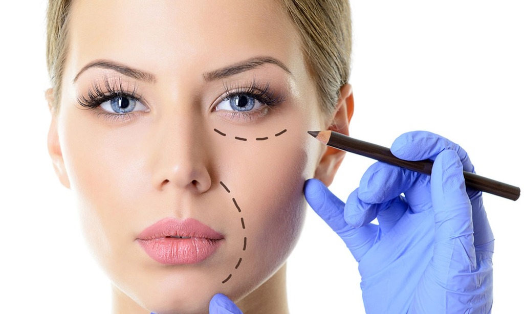 COSMETIC PLASTIC SURGERY